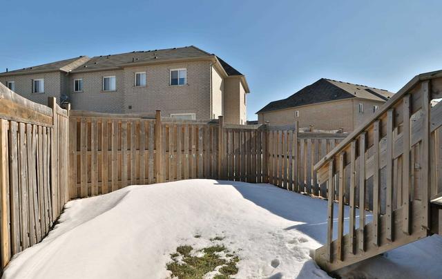 2411 Baronwood Dr, House attached with 3 bedrooms, 3 bathrooms and 2 parking in Oakville ON | Image 29