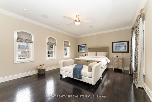 121 Annsleywood Crt, House detached with 4 bedrooms, 7 bathrooms and 9 parking in Vaughan ON | Image 14