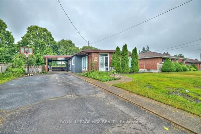 6606 Glendoone St, House detached with 3 bedrooms, 2 bathrooms and 5 parking in Niagara Falls ON | Image 9