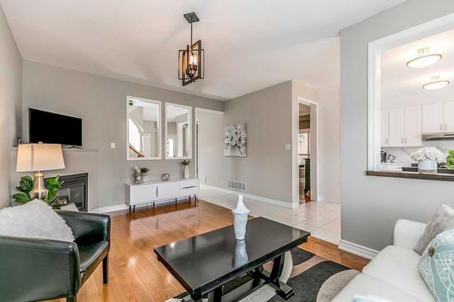 268 Hoover Park Dr, House detached with 4 bedrooms, 4 bathrooms and 6 parking in Whitchurch Stouffville ON | Image 13