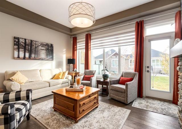 19 Cranbrook Landing Se, Home with 3 bedrooms, 2 bathrooms and 4 parking in Calgary AB | Image 19