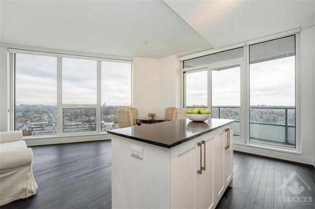 2305 - 485 Richmond Road, Condo with 2 bedrooms, 2 bathrooms and 1 parking in Ottawa ON | Image 8