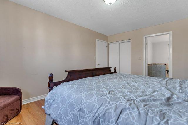 1229 Humberside Drive, Home with 3 bedrooms, 3 bathrooms and null parking in Kingston ON | Image 23