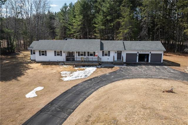 12 Sylvan Drive, House detached with 4 bedrooms, 4 bathrooms and 10 parking in Petawawa ON | Image 24
