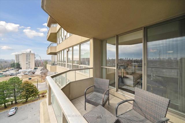 802 - 10 Torresdale Ave, Condo with 2 bedrooms, 2 bathrooms and 2 parking in Toronto ON | Image 8