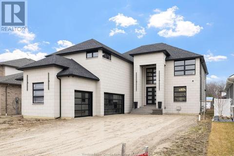 311 Water, House detached with 6 bedrooms, 5 bathrooms and null parking in Kitchener ON | Card Image