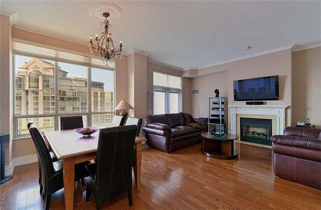 tph 05 - 35 Kingsbridge Garden Circ, Condo with 2 bedrooms, 3 bathrooms and 2 parking in Mississauga ON | Image 6