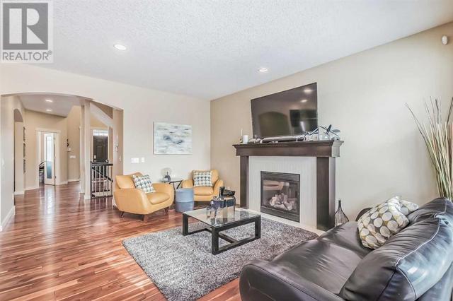 128 Mike Ralph Way Sw, House detached with 4 bedrooms, 3 bathrooms and 2 parking in Calgary AB | Image 17