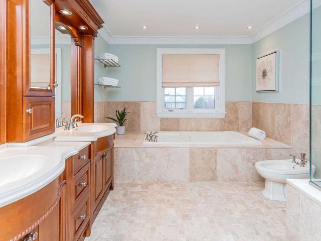 73 Bowhill Dr, House detached with 4 bedrooms, 6 bathrooms and 6 parking in Richmond Hill ON | Image 27