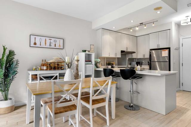 th111 - 25 Soho St, Townhouse with 2 bedrooms, 2 bathrooms and 1 parking in Toronto ON | Image 12