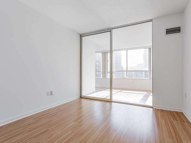 1006 - 5444 Yonge St, Condo with 3 bedrooms, 2 bathrooms and 1 parking in Toronto ON | Image 7