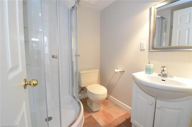 79 Marsdale Dr, House detached with 3 bedrooms, 2 bathrooms and 6 parking in St. Catharines ON | Image 24