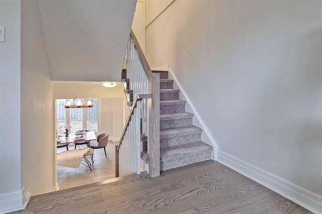 89 Glencoyne Cres, House attached with 3 bedrooms, 3 bathrooms and 4 parking in Toronto ON | Image 10