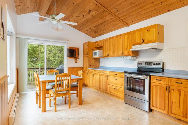 24 Juniper Cres, House detached with 3 bedrooms, 3 bathrooms and 4 parking in Kawartha Lakes ON | Image 3