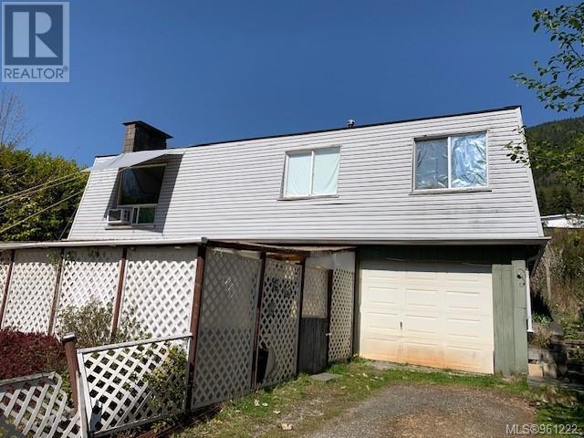 1203 Maquinna Ave, House detached with 3 bedrooms, 2 bathrooms and 3 parking in Port Alice BC | Image 2