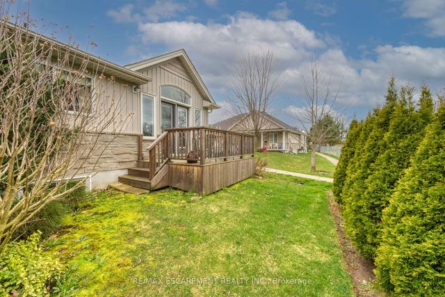 7 Sunnydale Crt, Condo with 2 bedrooms, 1 bathrooms and 2 parking in West Lincoln ON | Image 26