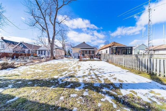 4756 Third Avenue, House detached with 3 bedrooms, 1 bathrooms and null parking in Niagara Falls ON | Image 29
