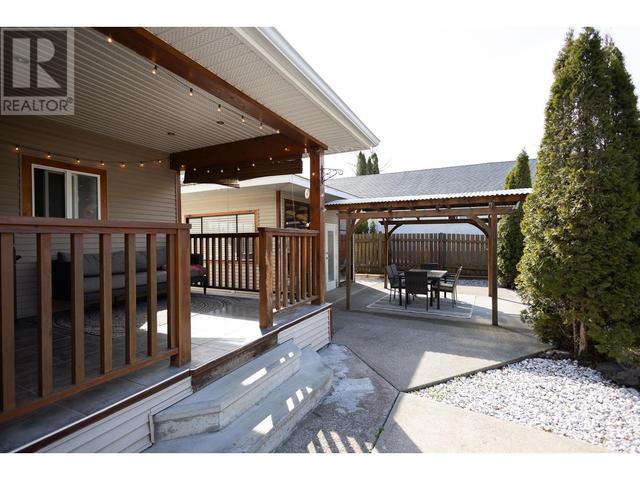 3441 River Drive, House detached with 2 bedrooms, 2 bathrooms and null parking in Kitimat Stikine E BC | Image 17