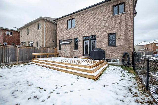 299 Boswell Dr, House detached with 4 bedrooms, 4 bathrooms and 6 parking in Clarington ON | Image 32