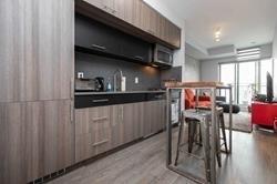 212 - 205 Manning Ave, Condo with 1 bedrooms, 1 bathrooms and 1 parking in Toronto ON | Image 6