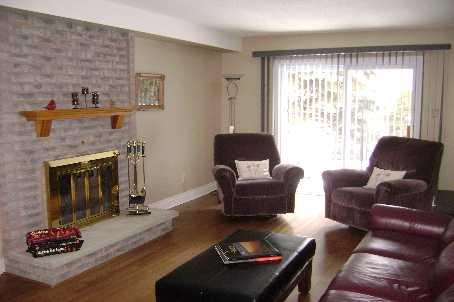 874 Ridge Valley Dr, House detached with 4 bedrooms, 3 bathrooms and 2 parking in Oshawa ON | Image 3