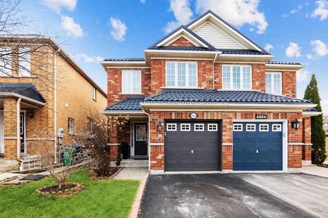 4802 Dovehouse Dr, House semidetached with 3 bedrooms, 3 bathrooms and 2 parking in Mississauga ON | Image 1