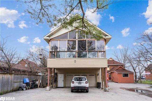 100 Essa Road, House detached with 3 bedrooms, 4 bathrooms and 7 parking in Barrie ON | Image 20