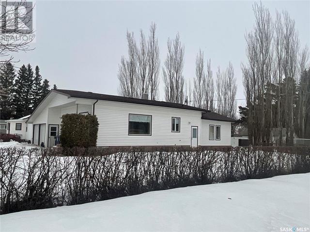 302 2nd Avenue E, House detached with 3 bedrooms, 2 bathrooms and null parking in Blaine Lake SK | Image 29