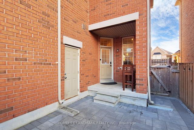 32 Tufo Ave, House attached with 4 bedrooms, 5 bathrooms and 4 parking in Markham ON | Image 32