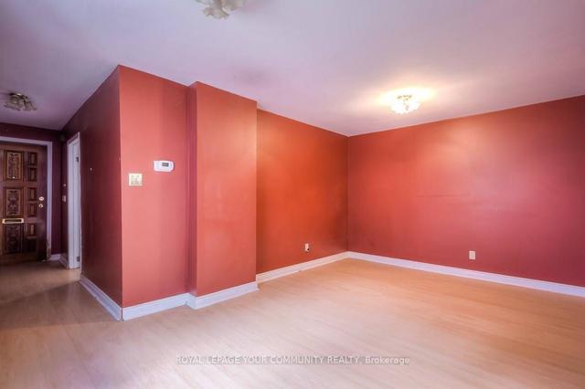 152 Robina Ave, House detached with 1 bedrooms, 2 bathrooms and 1 parking in Toronto ON | Image 21
