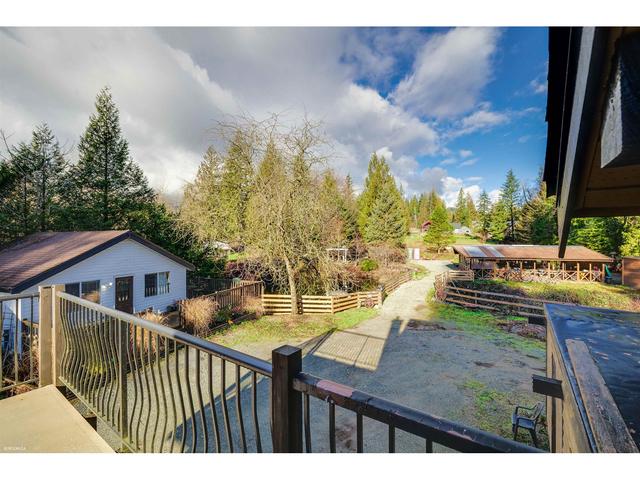 30343 Dewdney Trunk Road, House detached with 3 bedrooms, 3 bathrooms and 15 parking in Mission BC | Image 28