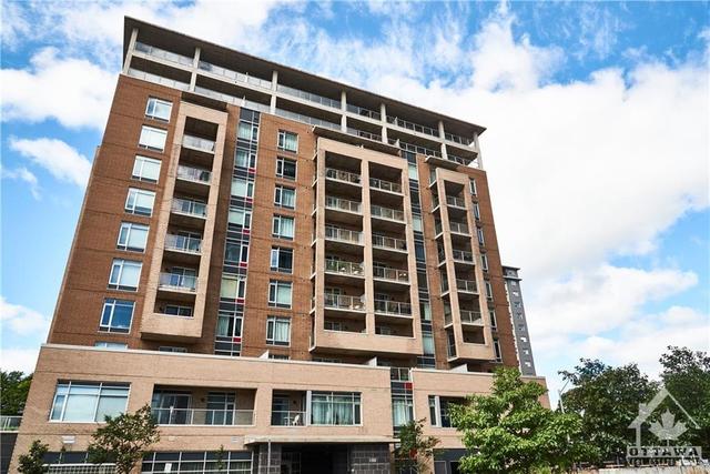 501 - 100 Champagne Avenue, Condo with 2 bedrooms, 2 bathrooms and 1 parking in Ottawa ON | Image 1