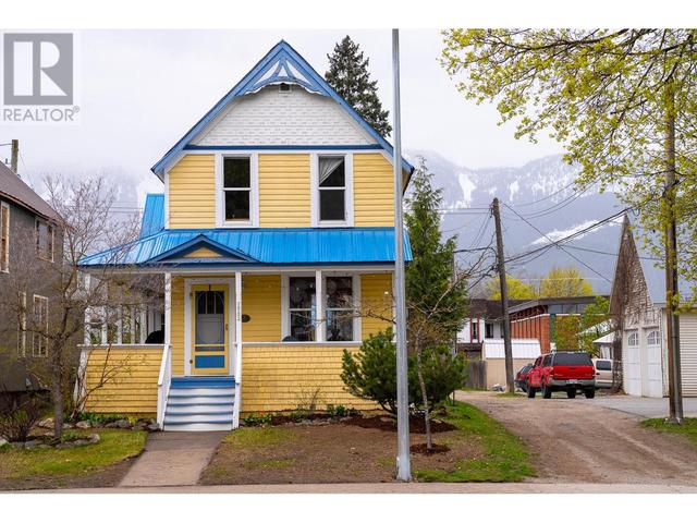 101 Third Street, Street E, House detached with 4 bedrooms, 2 bathrooms and null parking in Revelstoke BC | Image 40