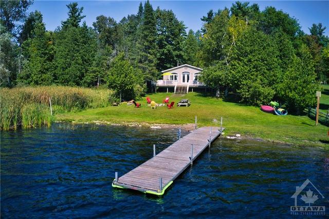 265 3 Mile Bay Road, House detached with 4 bedrooms, 1 bathrooms and 5 parking in Lanark Highlands ON | Card Image