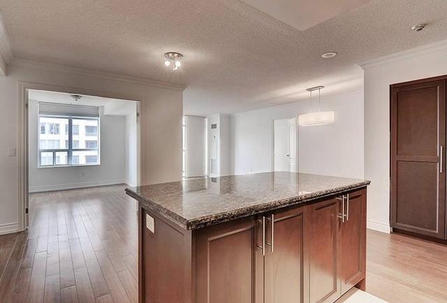 1001 - 880 Grandview Way, Condo with 3 bedrooms, 2 bathrooms and 1 parking in Toronto ON | Image 35