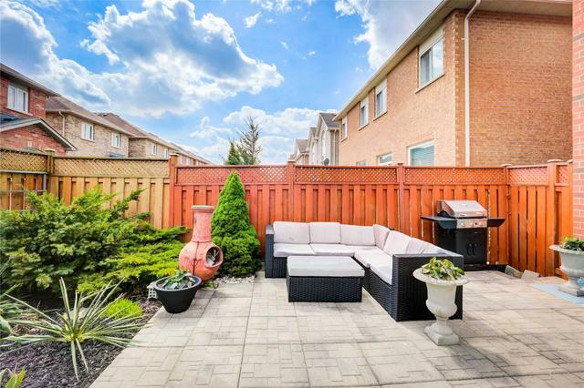 3494 Fountain Park Ave, House semidetached with 3 bedrooms, 4 bathrooms and 2 parking in Mississauga ON | Image 13