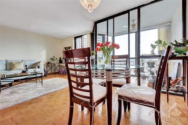1211 - 2871 Richmond Road, Condo with 2 bedrooms, 2 bathrooms and 1 parking in Ottawa ON | Image 10