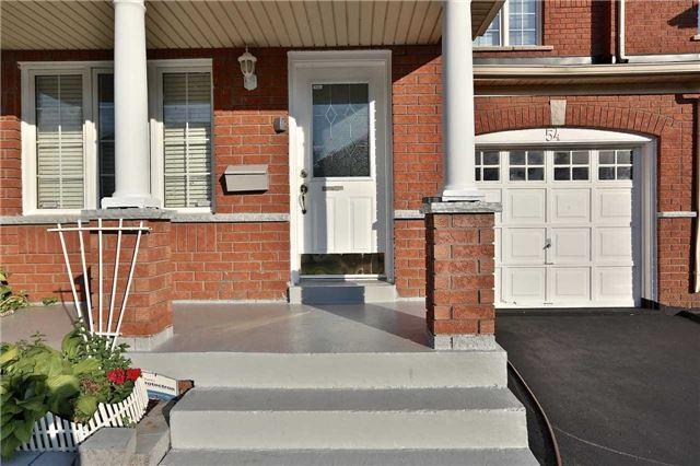 54 Saintsbury Cres, House semidetached with 3 bedrooms, 4 bathrooms and 2 parking in Brampton ON | Image 2