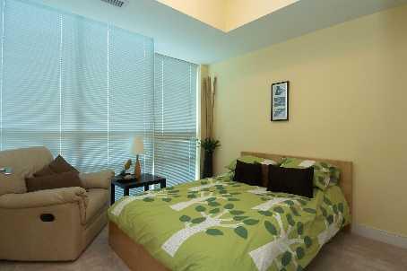 th108 - 90 Absolute Ave, Townhouse with 3 bedrooms, 2 bathrooms and 2 parking in Mississauga ON | Image 4