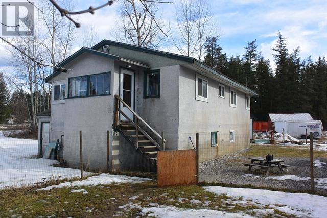 1121 River Park Road, House detached with 3 bedrooms, 1 bathrooms and null parking in Cariboo B BC | Image 1