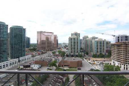 lph1 - 28 Byng Ave, Condo with 2 bedrooms, 2 bathrooms and 1 parking in Toronto ON | Image 2