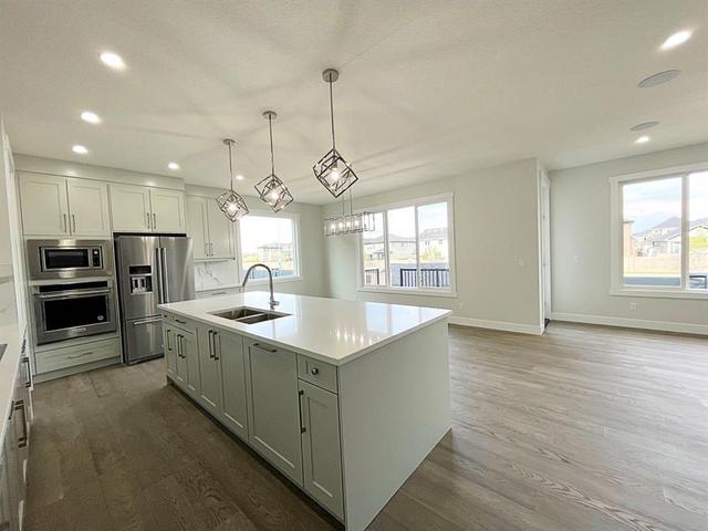 81 Sheep River Cove, House detached with 4 bedrooms, 2 bathrooms and 4 parking in Okotoks AB | Image 14