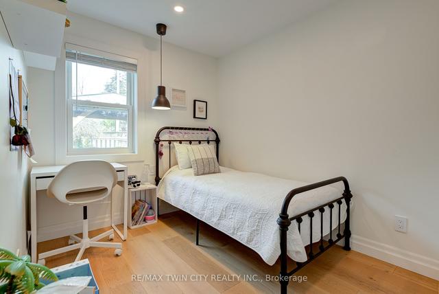 56 Wilhelm St, House detached with 3 bedrooms, 2 bathrooms and 2 parking in Kitchener ON | Image 8