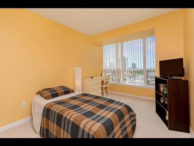 1001 - 10 Laurelcrest St, Condo with 2 bedrooms, 2 bathrooms and 2 parking in Brampton ON | Image 17