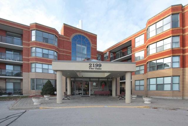304 - 2199 Sixth Line, Condo with 2 bedrooms, 2 bathrooms and 1 parking in Oakville ON | Image 1