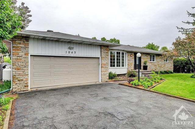 1843 Rideau Road, House detached with 3 bedrooms, 3 bathrooms and 6 parking in Ottawa ON | Image 1