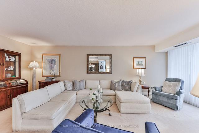 334 - 1300 Marlborough Crt, Condo with 3 bedrooms, 2 bathrooms and 1 parking in Oakville ON | Image 1