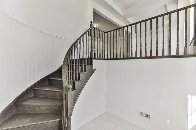 274 Oxford St, House detached with 5 bedrooms, 5 bathrooms and 4 parking in Richmond Hill ON | Image 11