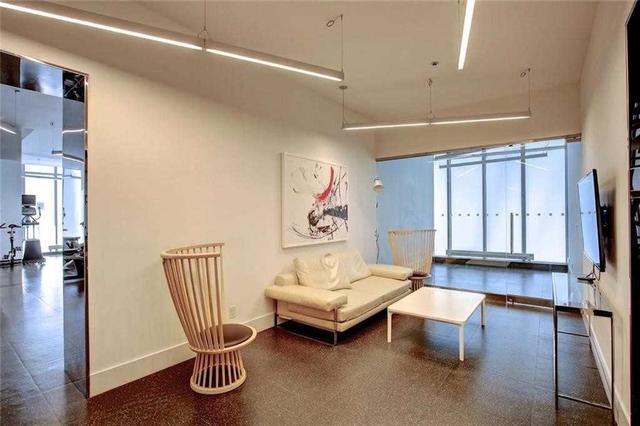 6708 - 14 York St, Condo with 2 bedrooms, 2 bathrooms and 1 parking in Toronto ON | Image 10