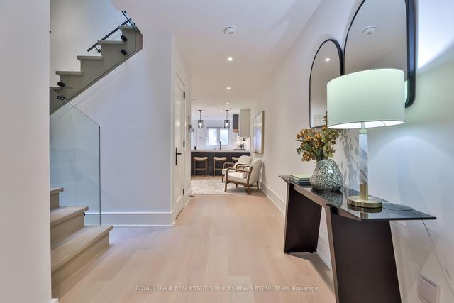528 Clinton St, House detached with 5 bedrooms, 5 bathrooms and 2 parking in Toronto ON | Image 37